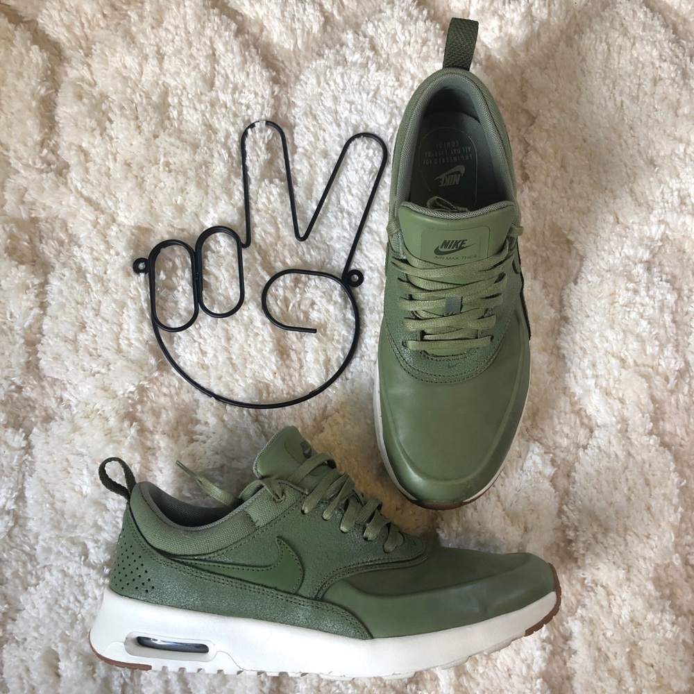 Nike Air Max Thea - Women’s Sneaker